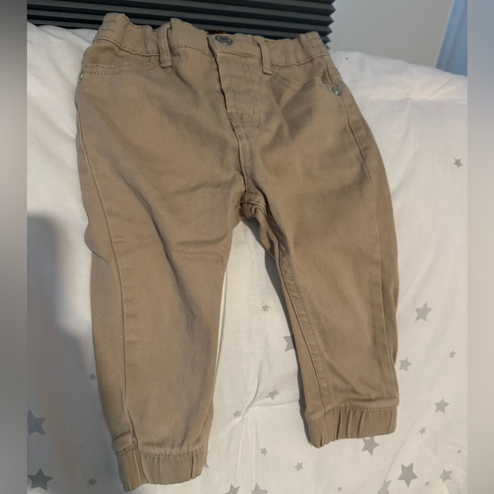 7 for all mankind khaki jogger pants.